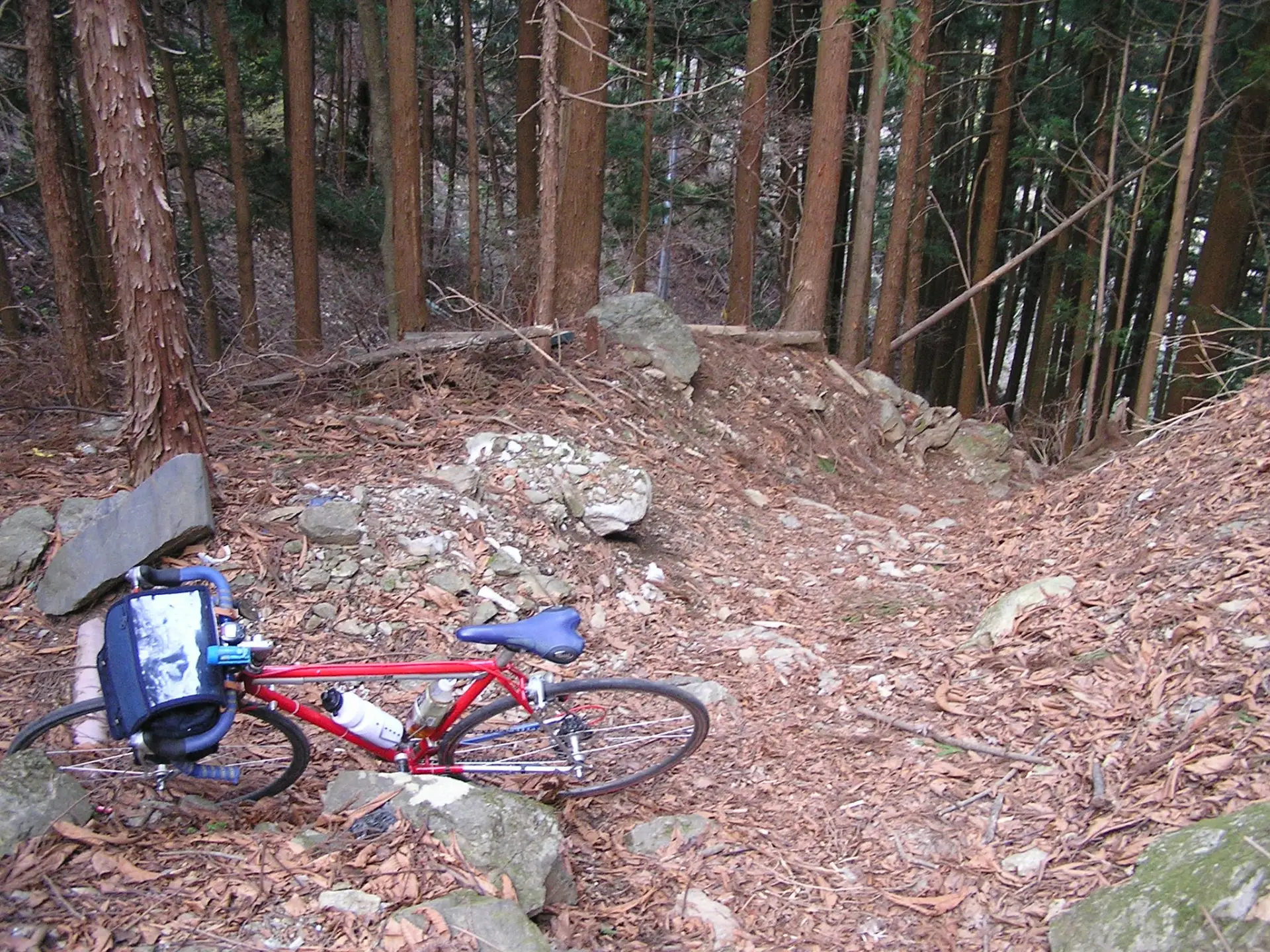 白岩廃村入口の茶屋