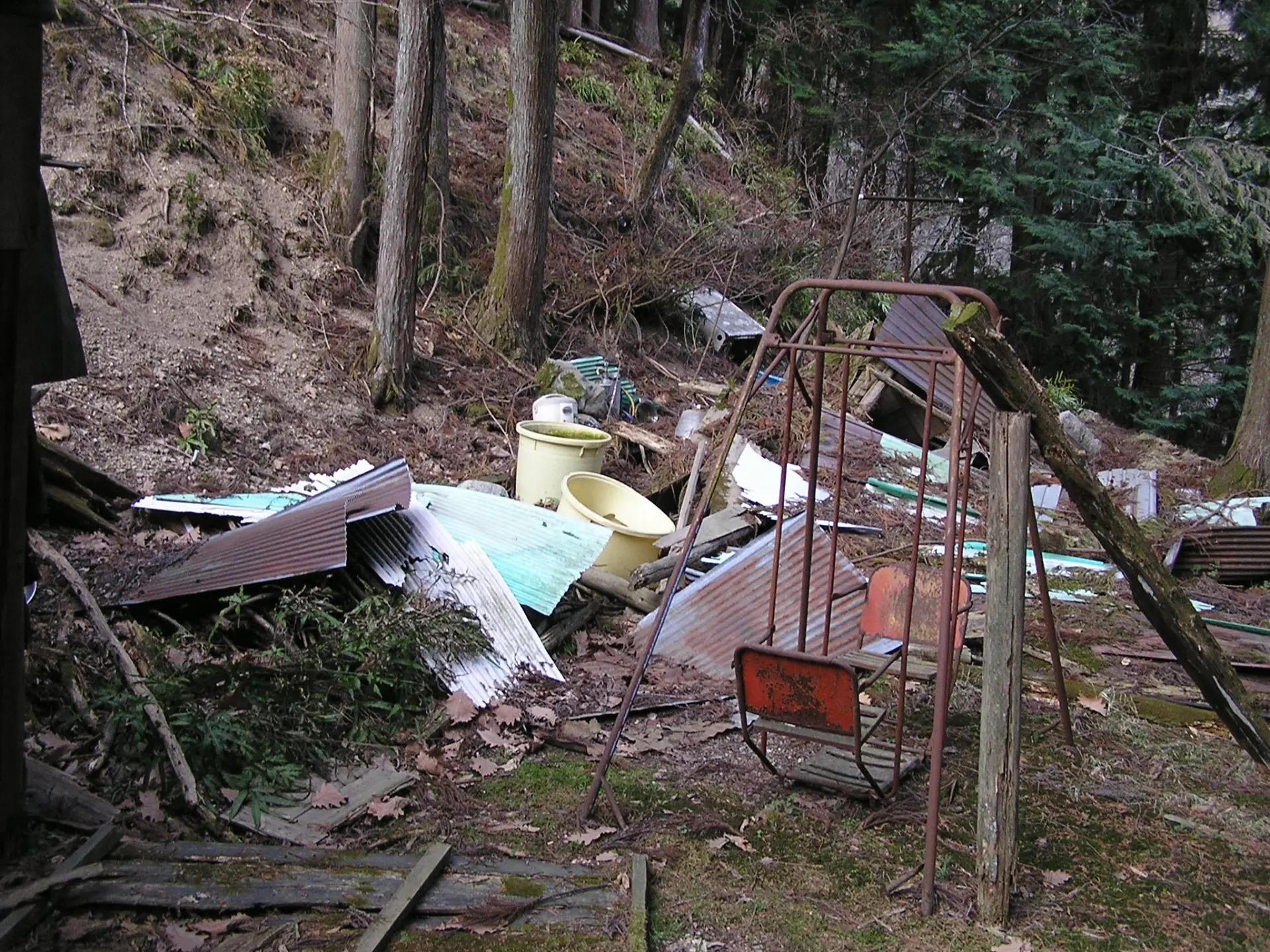 白岩廃村入口の茶屋